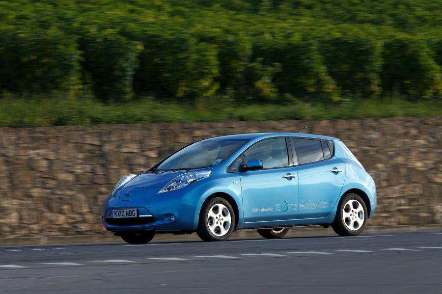  Nissan Leaf 2010 года  (фото 73 из 77)